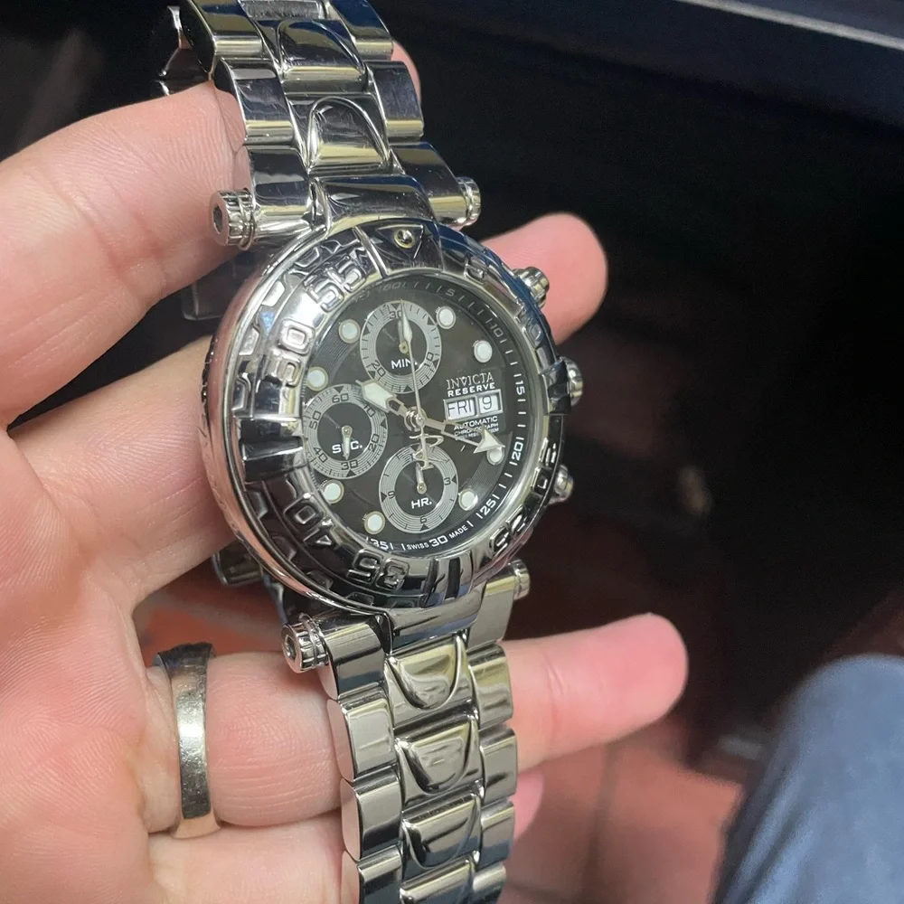 Invicta - Picture 2 of 5